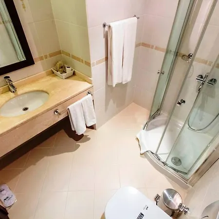 アパート Sleeps 2, Shared Pool - Awz 304, 1 *