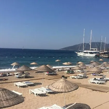 Sleeps 2, Shared Pool - Awz 304, 1 ムーラ